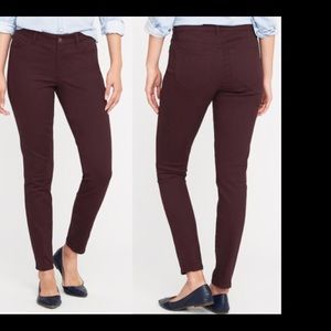 Slim fit jeans (purple).